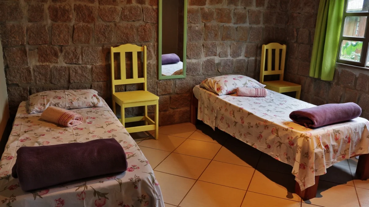 Quarto Duplo